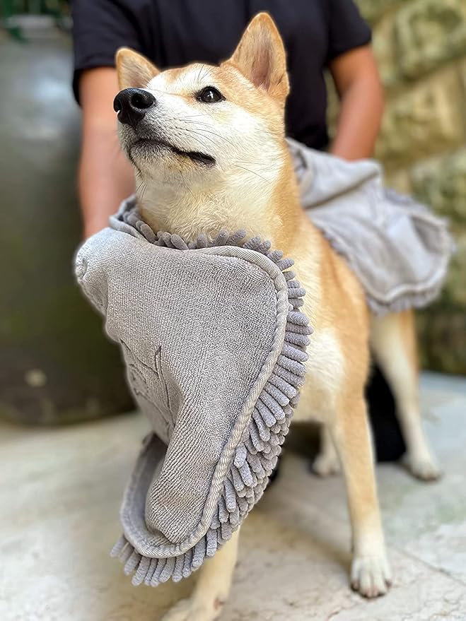 Tuff Pupper Quick Dry Towel for Dogs | Ultra Absorbent Microfiber Shammy | Extra Large 35x15 Size Dog Bath Towel | Comfortable Hand Pockets | Indoor Outdoor Use | Durable Material | Machine Washable